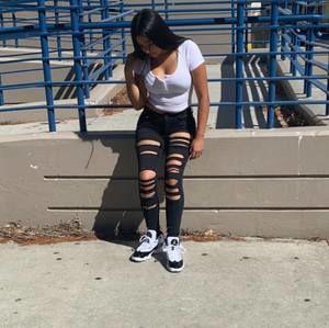 Meet your Posher, Crystal